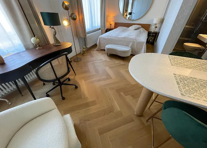 Exclusive Next To Main Station Daire