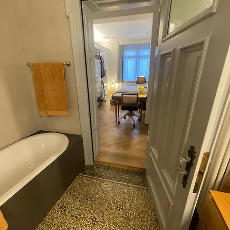 Exclusive Next To Main Station Διαμέρισμα *