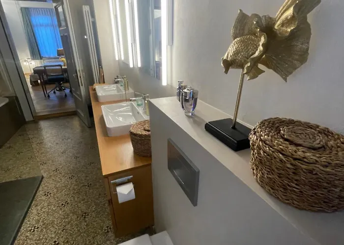 דירה Exclusive Next To Main Station