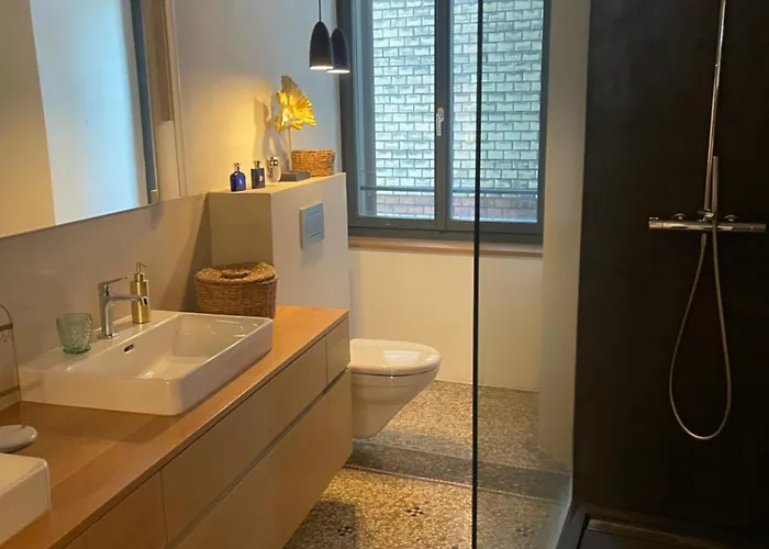 דירה Exclusive Next To Main Station