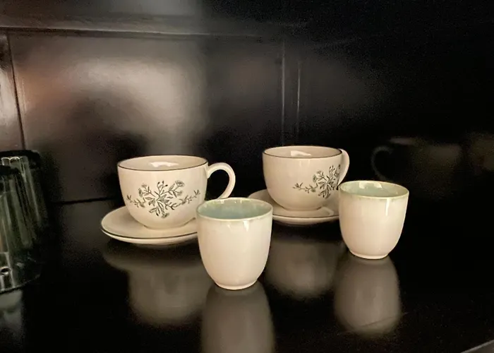 Exclusive Next To Main Station *