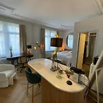 Exclusive Next To Main Station *
