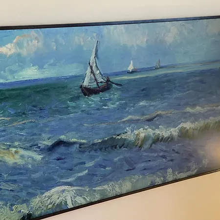 Exclusive Next To Main Station زيورخ