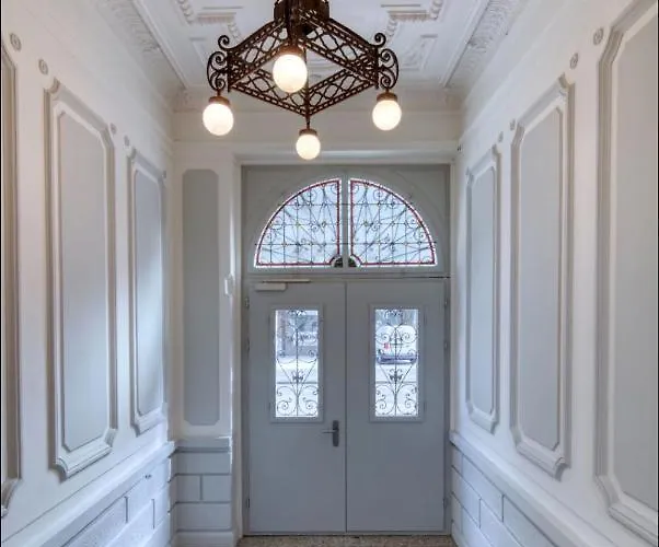 Exclusive Next To Main Station شقة